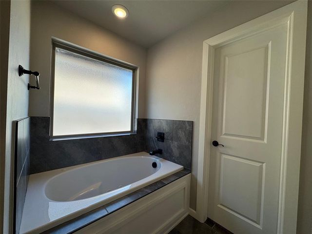 5108 White Gold Avenue, Edmond, OK 73034