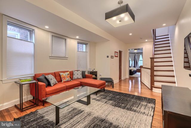 2710 N CALVERT ST, Baltimore, MD 21218