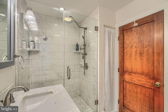 2710 N CALVERT ST, Baltimore, MD 21218