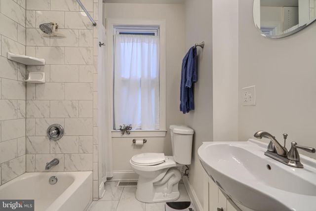 2710 N CALVERT ST, Baltimore, MD 21218