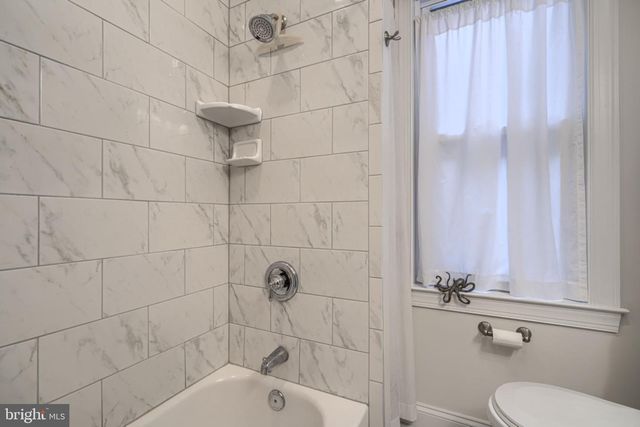 2710 N CALVERT ST, Baltimore, MD 21218