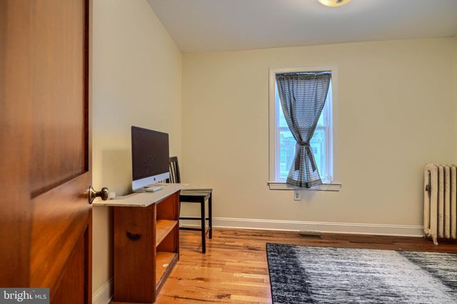 2710 N CALVERT ST, Baltimore, MD 21218