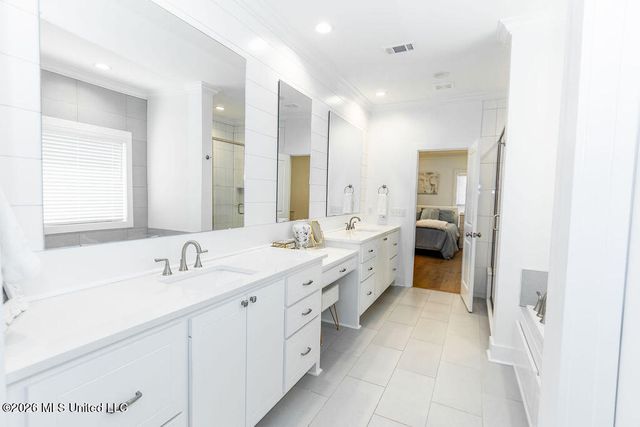 196 Sweetbriar Circle, Canton, MS 39046