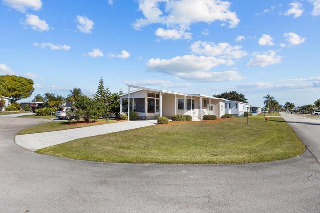 8530 Leadtree Court, Port St. Lucie, FL 34952