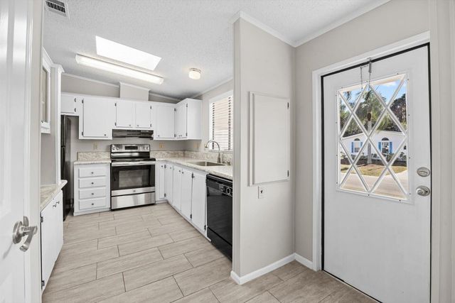 8530 Leadtree Court, Port St. Lucie, FL 34952