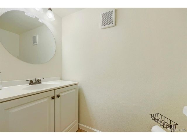 18507 E Whitaker Cir D, Aurora, CO 80015