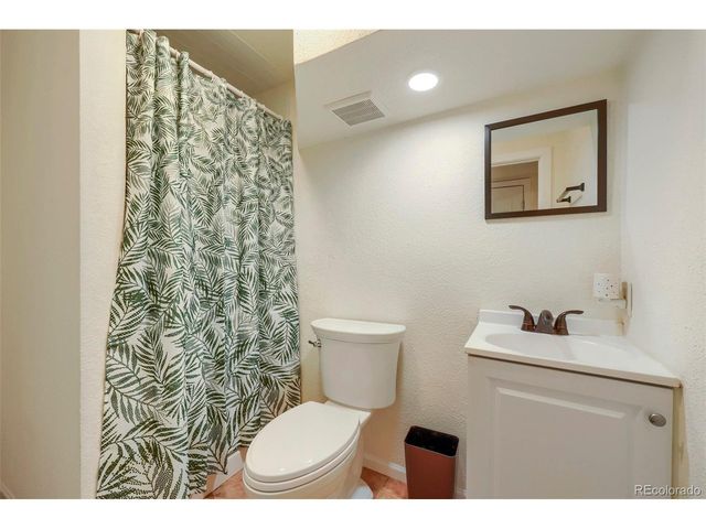 18507 E Whitaker Cir D, Aurora, CO 80015