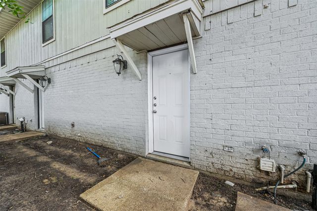 4921 Miller Avenue, Fort Worth, TX 76119