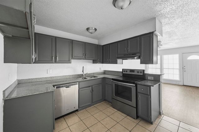 4921 Miller Avenue, Fort Worth, TX 76119