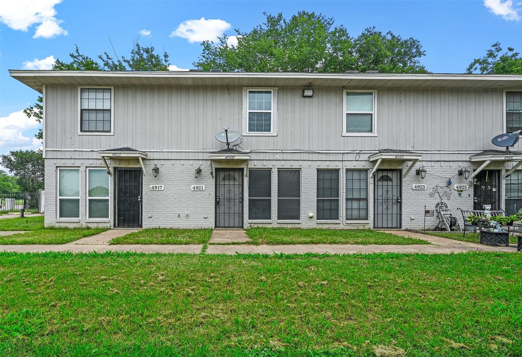 4921 Miller Avenue, Fort Worth, TX 76119