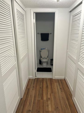 17901 NW 68th Avenue R209, Hialeah, FL 33015