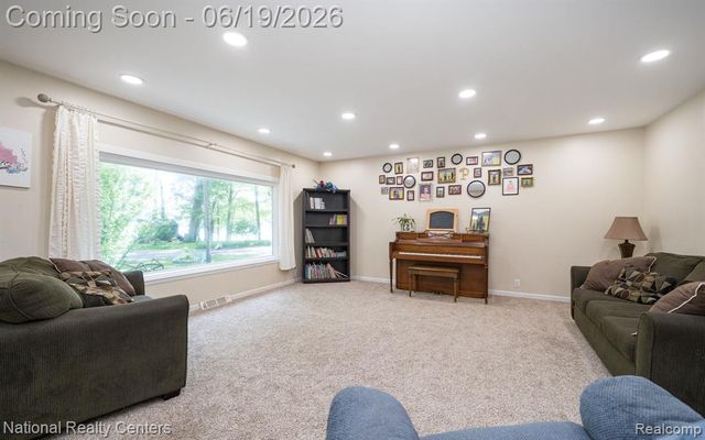 5223 Woodlane Road, Clarkston, MI 48348