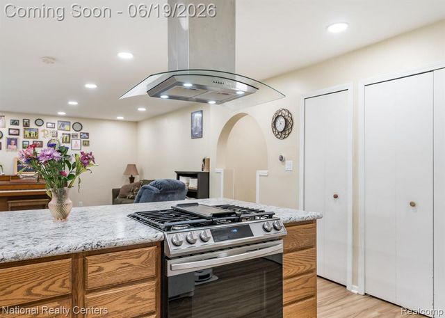 5223 Woodlane Road, Clarkston, MI 48348