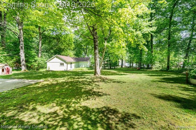 5223 Woodlane Road, Clarkston, MI 48348