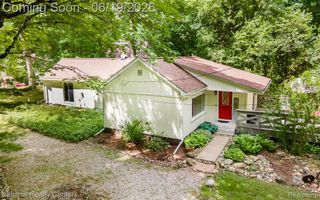 5223 Woodlane Road, Clarkston, MI 48348