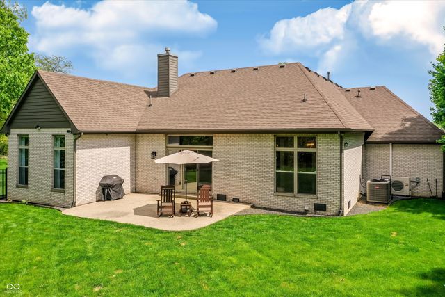 4300 Tally Ho Circle, Zionsville, IN 46077