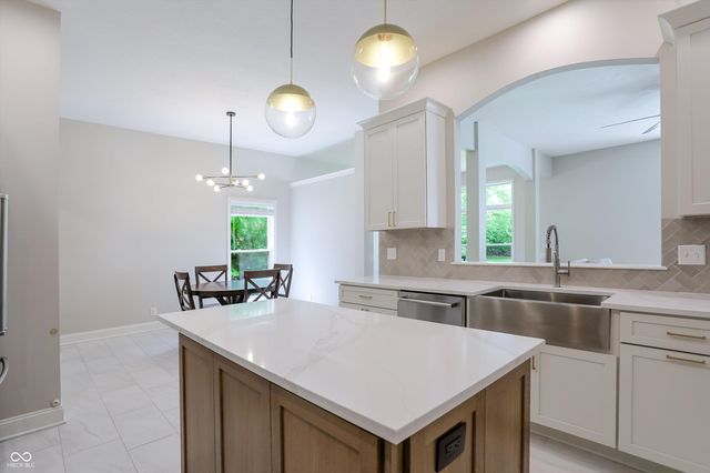 4300 Tally Ho Circle, Zionsville, IN 46077