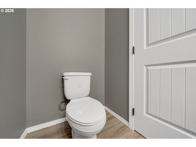 606 2ND St, Garibaldi, OR 97118