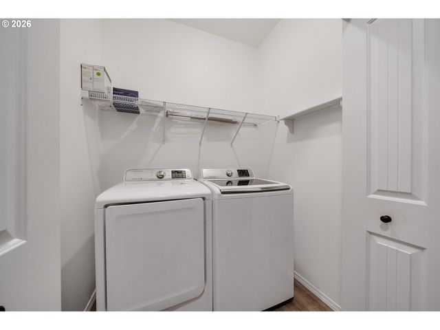 606 2ND St, Garibaldi, OR 97118