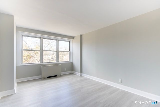 2625 Park Avenue 4F, Bridgeport, CT 06604