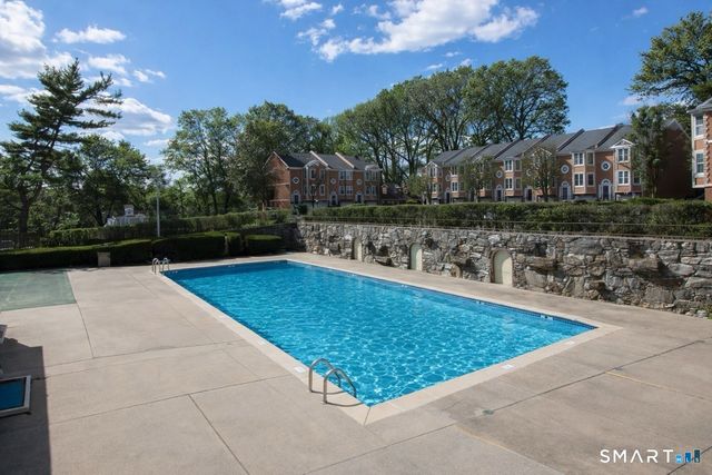 2625 Park Avenue 4F, Bridgeport, CT 06604