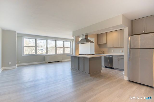 2625 Park Avenue 4F, Bridgeport, CT 06604