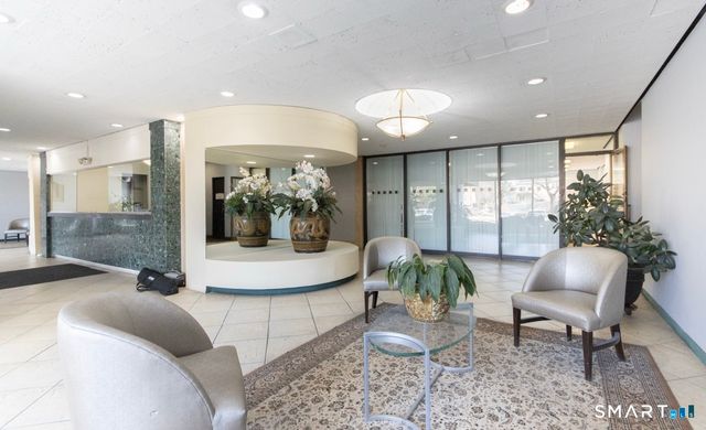 2625 Park Avenue 4F, Bridgeport, CT 06604