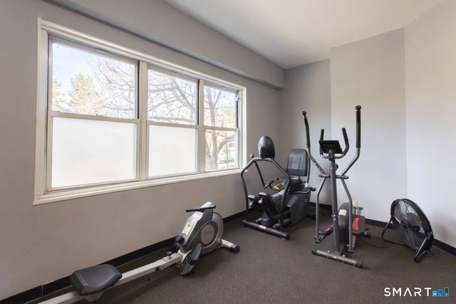 2625 Park Avenue 4F, Bridgeport, CT 06604