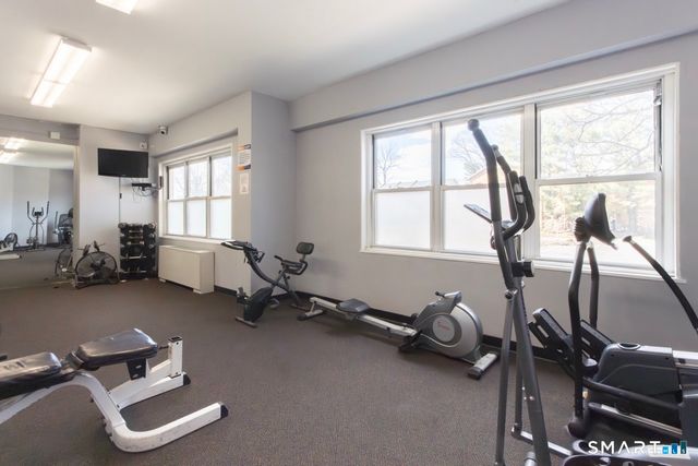 2625 Park Avenue 4F, Bridgeport, CT 06604