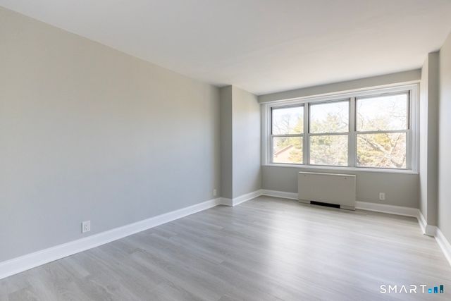 2625 Park Avenue 4F, Bridgeport, CT 06604