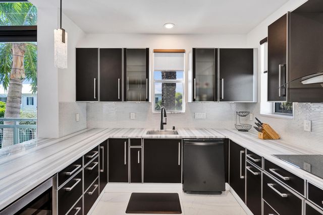 365 SE 6th Avenue 307, Delray Beach, FL 33483