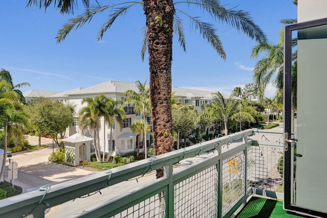 365 SE 6th Avenue 307, Delray Beach, FL 33483