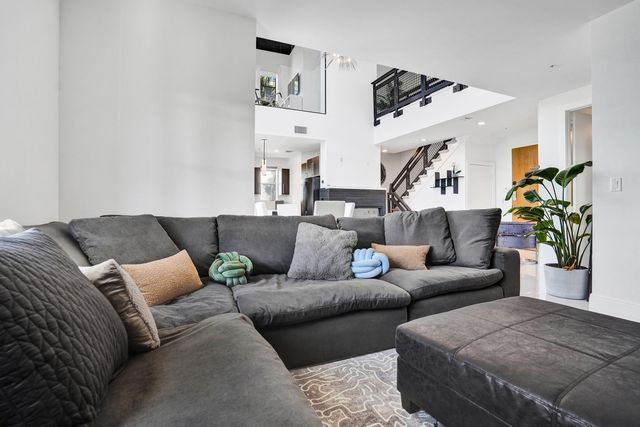 365 SE 6th Avenue 307, Delray Beach, FL 33483