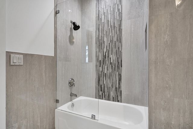 365 SE 6th Avenue 307, Delray Beach, FL 33483