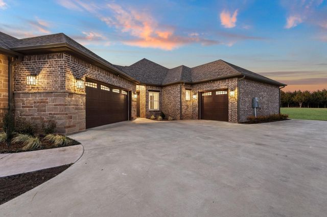 231 Geis Drive, Pottsboro, TX 75076