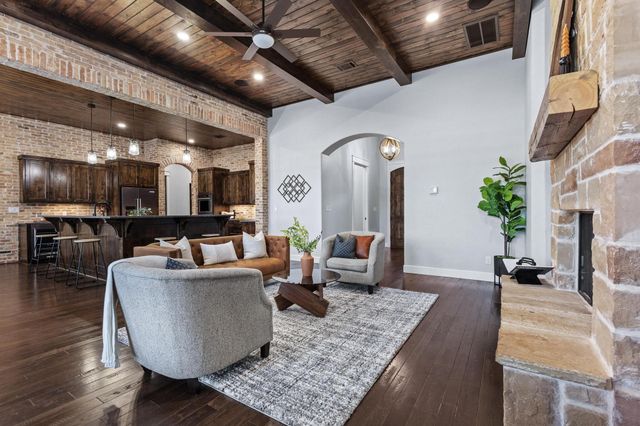 231 Geis Drive, Pottsboro, TX 75076