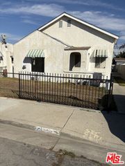 1207 E 76th Street, Los Angeles, CA 90001