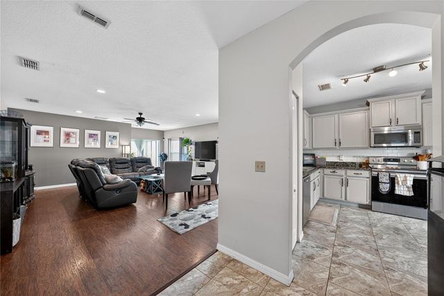 3136 QUEEN ALEXANDRIA DRIVE, Kissimmee, FL 34744