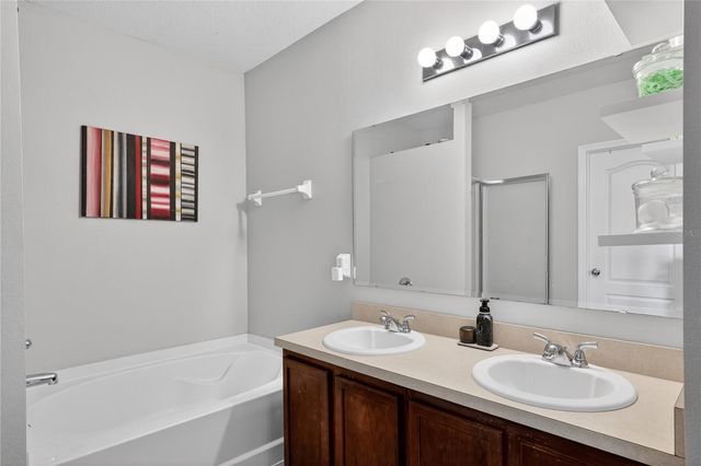 3136 QUEEN ALEXANDRIA DRIVE, Kissimmee, FL 34744