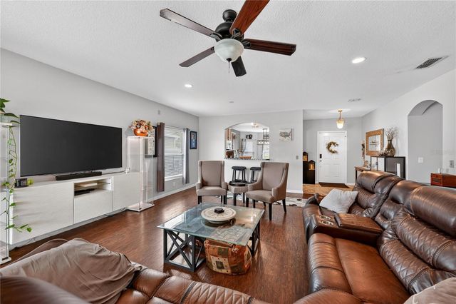 3136 QUEEN ALEXANDRIA DRIVE, Kissimmee, FL 34744