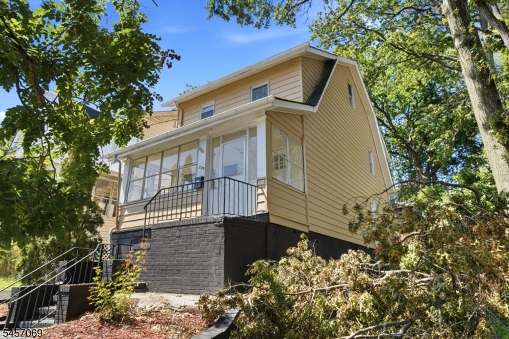 299 Smith St, Newark City, NJ 07106 — photo 5