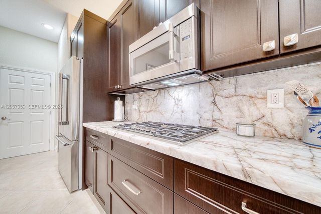 7725 NW 128th Ave, Parkland, FL 33076