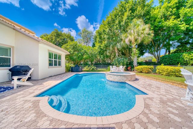 7725 NW 128th Ave, Parkland, FL 33076
