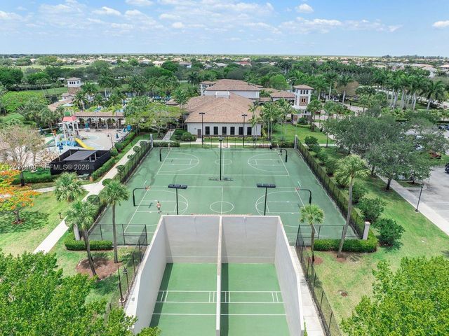 7725 NW 128th Ave, Parkland, FL 33076
