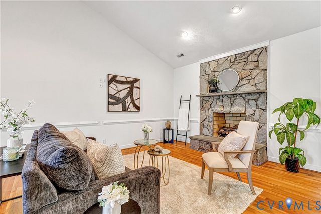 8584 New Ashcake Rd, Mechanicsville, VA 23116