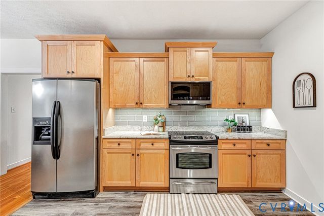 8584 New Ashcake Rd, Mechanicsville, VA 23116