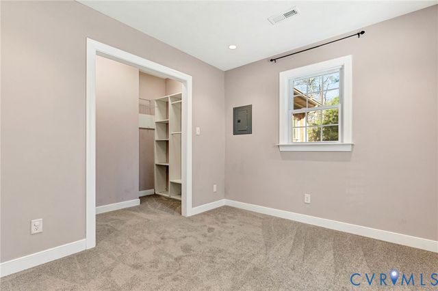 8584 New Ashcake Rd, Mechanicsville, VA 23116