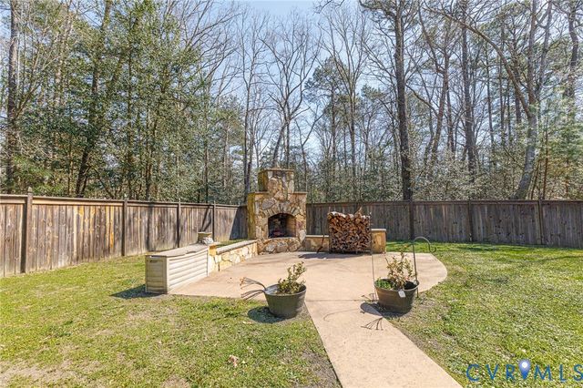 8584 New Ashcake Rd, Mechanicsville, VA 23116