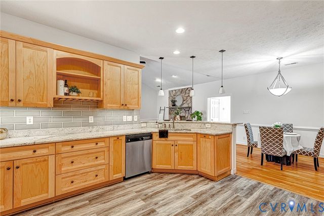 8584 New Ashcake Rd, Mechanicsville, VA 23116