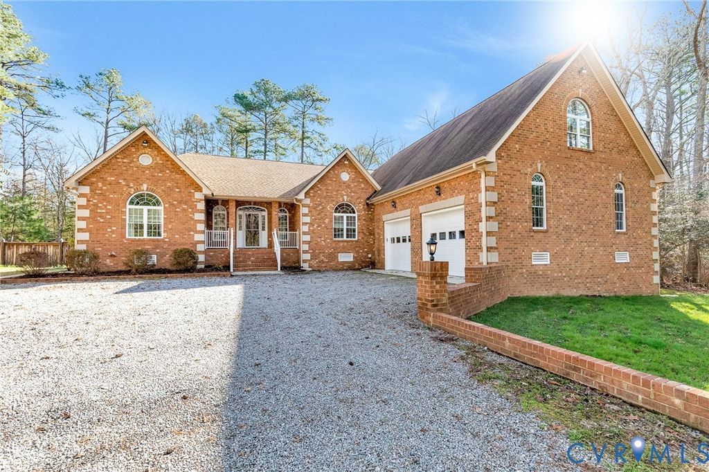 8584 New Ashcake Rd, Mechanicsville, VA 23116